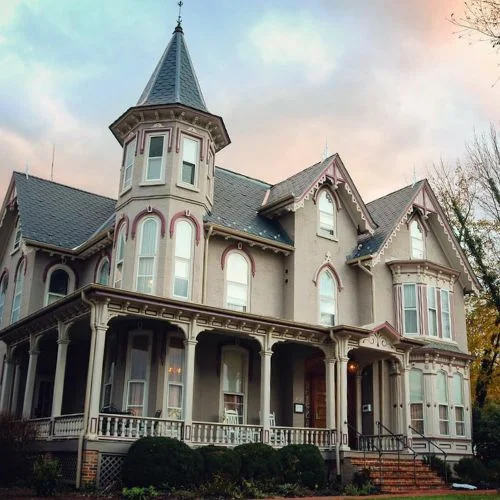 Joshua Wilton House Thanksgiving dinner near Weyers Cave VA