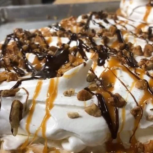 Mrs. Rowe’s Restaurant and Bakery Thanksgiving dinner near Weyers Cave VA